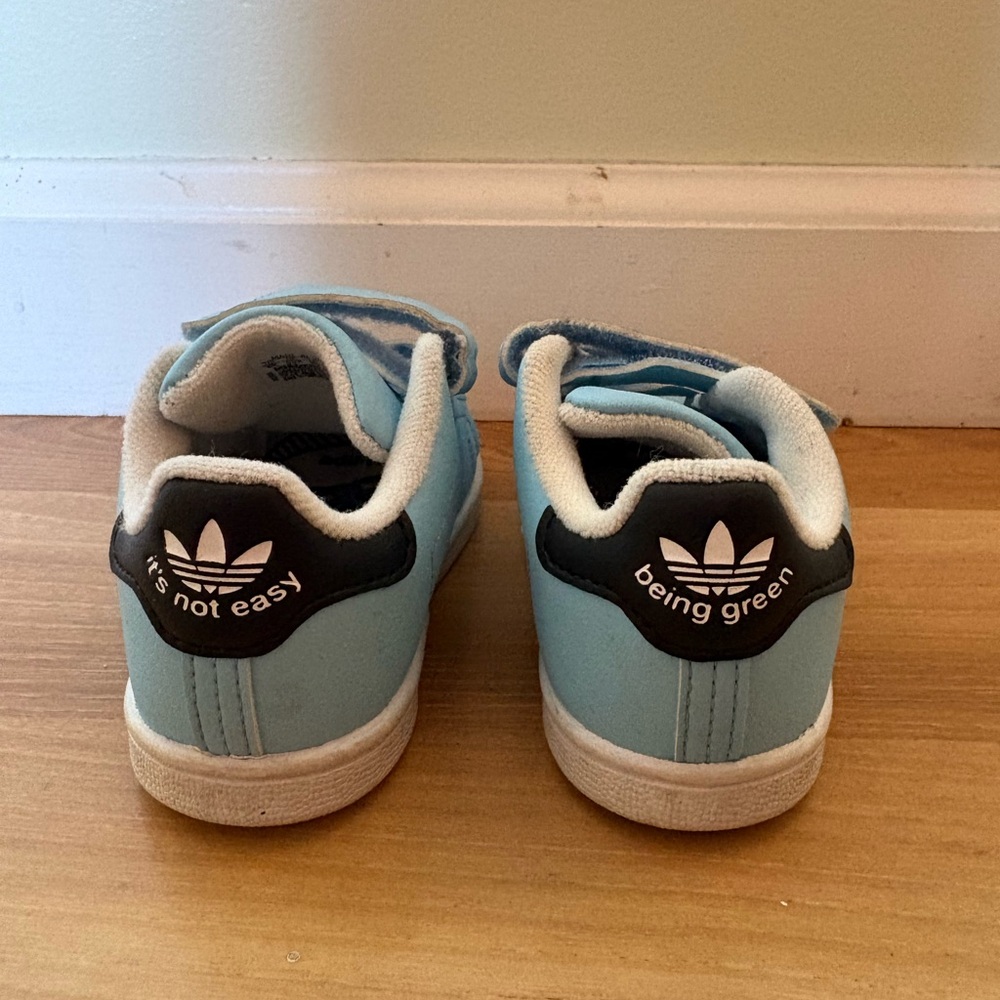 Adidas Kids' Light Blue Stan Smith Disney's Genie Sneakers - Picture 5 of 10